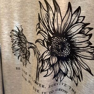 Gray Graphic Sunflower T-Shirt